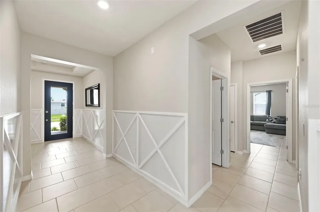 10403 Laxer Cay Loop San Antonio FL 33576