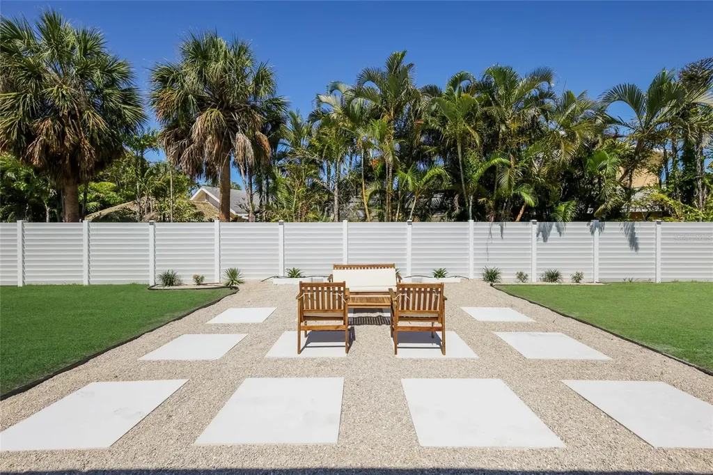 214 85th Street Holmes Beach FL 34217