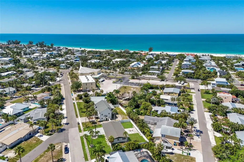 214 85th Street Holmes Beach FL 34217