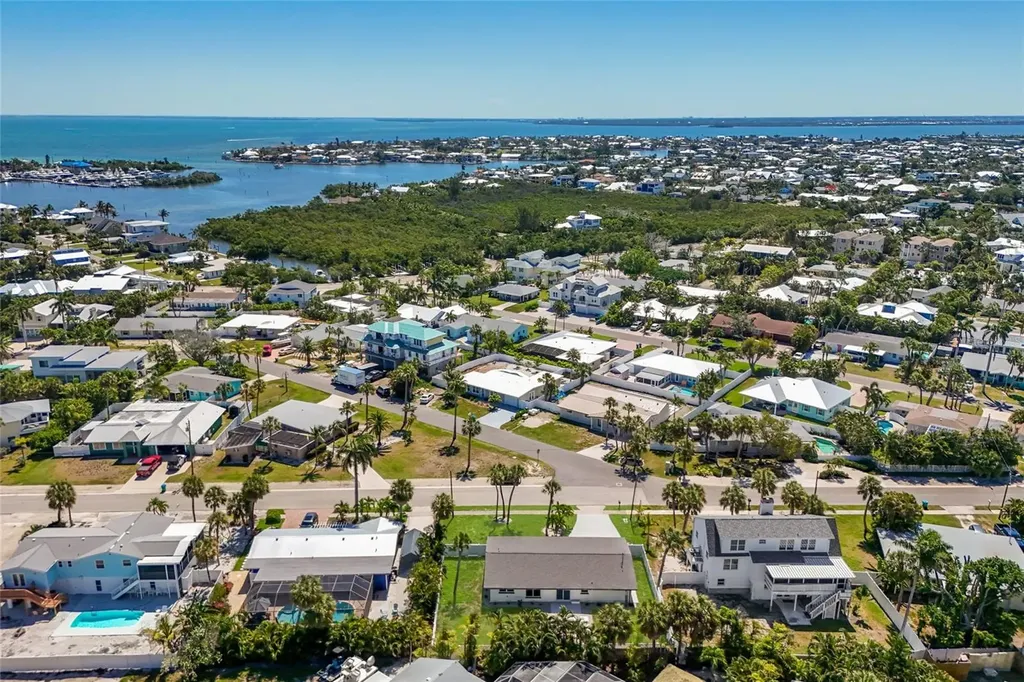 214 85th Street Holmes Beach FL 34217