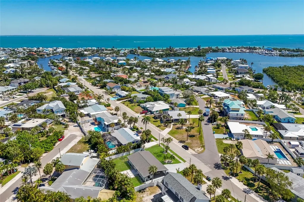 214 85th Street Holmes Beach FL 34217