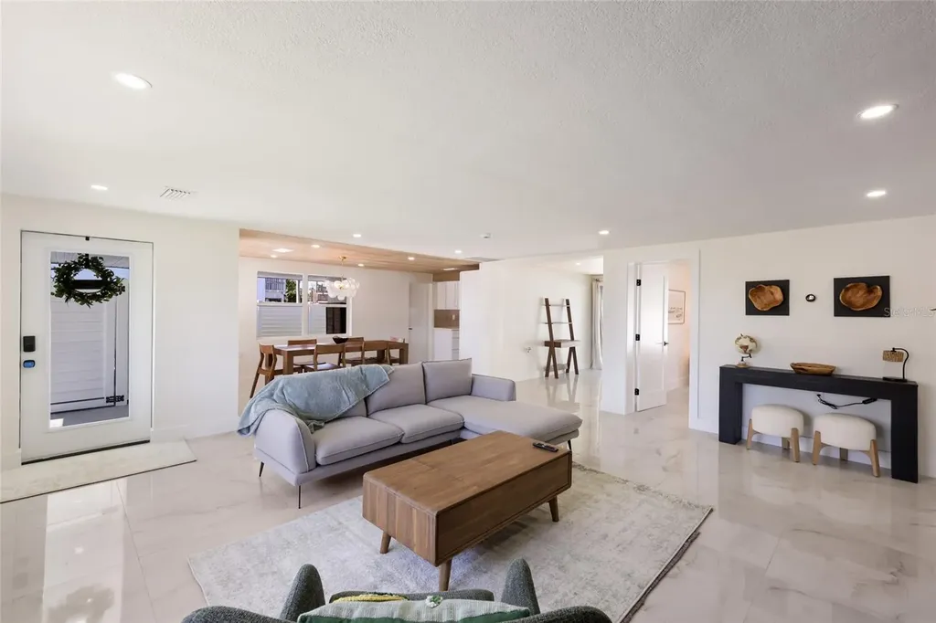 214 85th Street Holmes Beach FL 34217