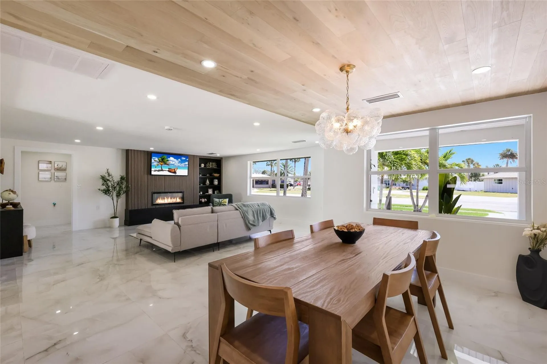 214 85th Street Holmes Beach FL 34217