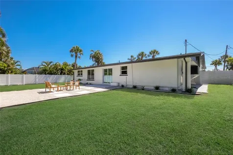 214 85th Street Holmes Beach FL 34217