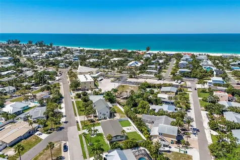 214 85th Street Holmes Beach FL 34217