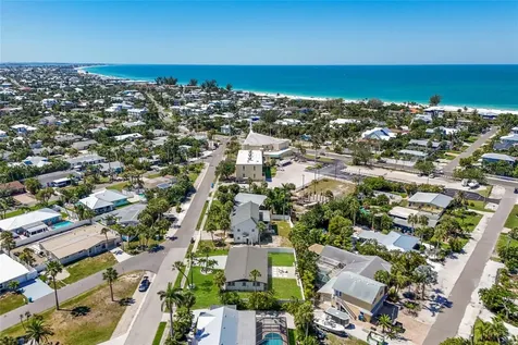 214 85th Street Holmes Beach FL 34217