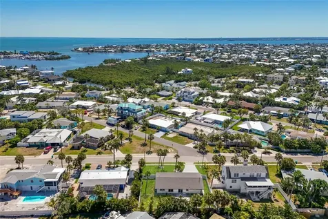 214 85th Street Holmes Beach FL 34217