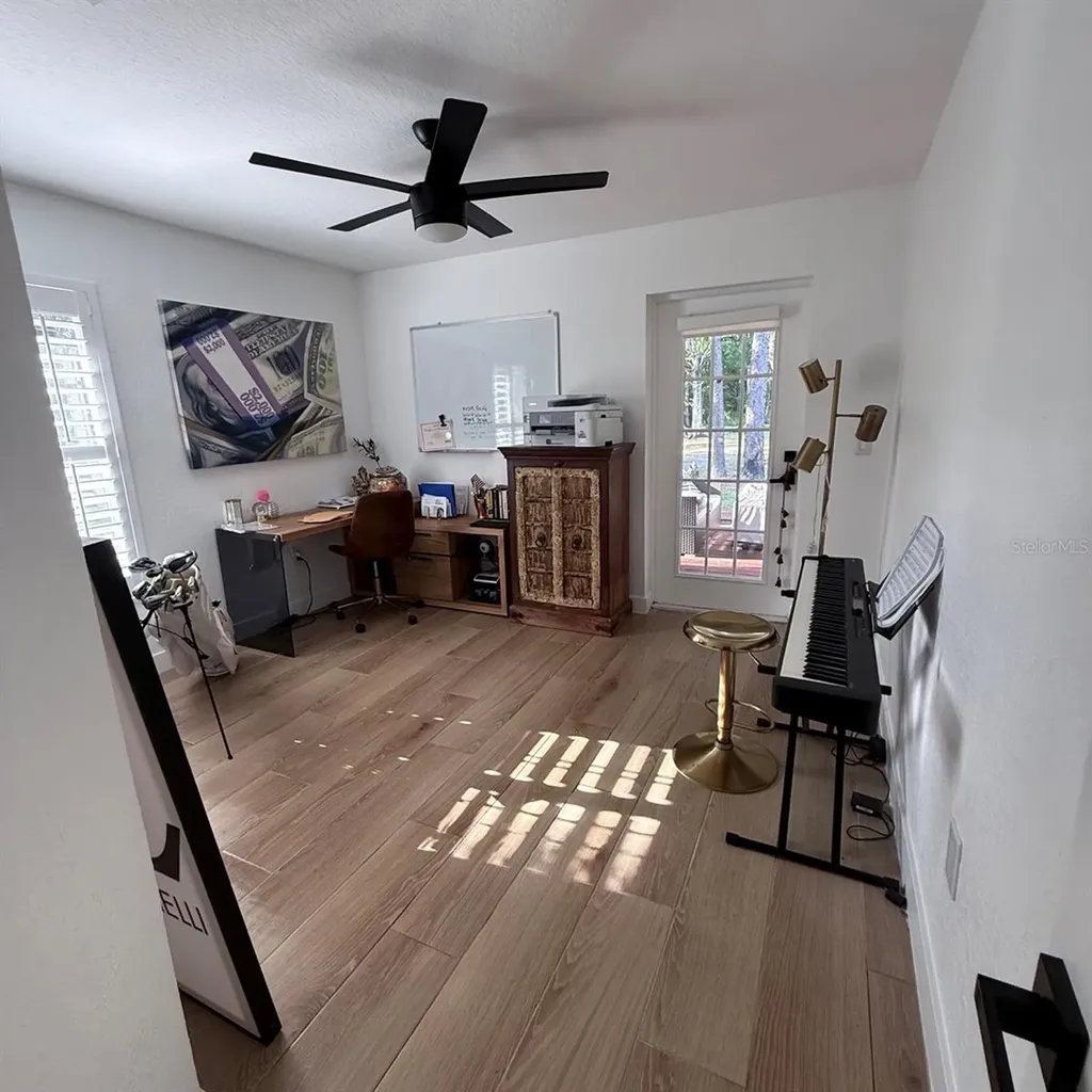 1908 W Socrum Loop Road Lakeland FL 33810