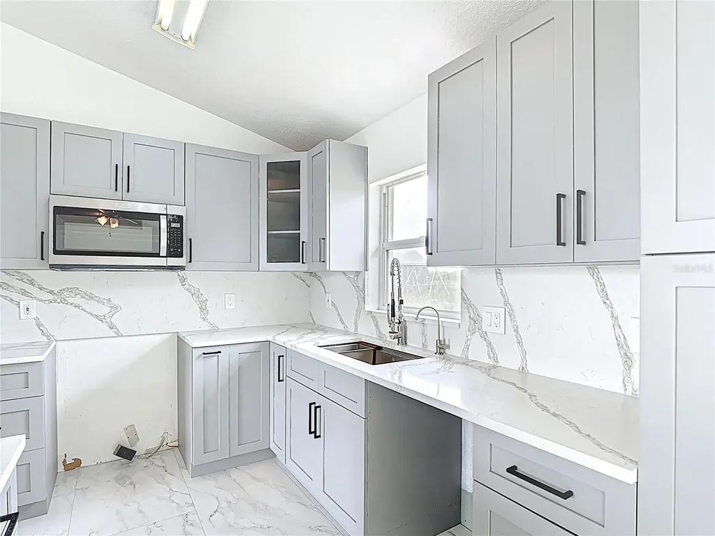 5233 Lake Lizzie Drive St Cloud FL 34771