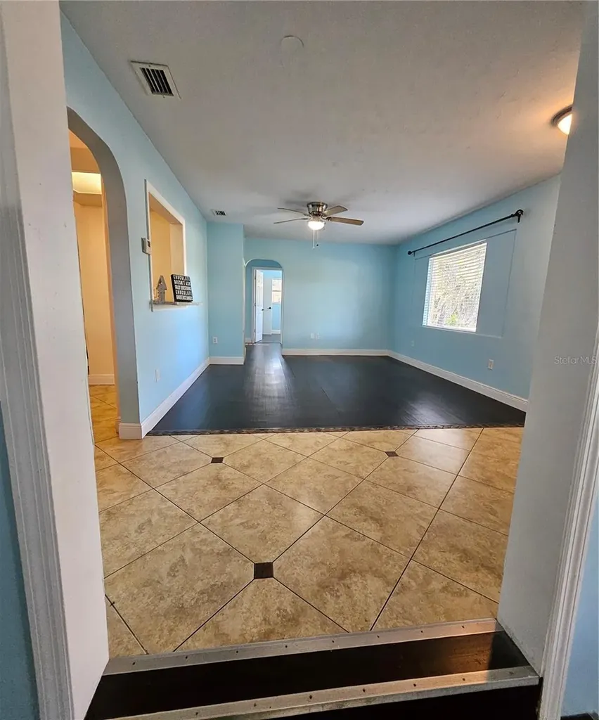 7237 Hillcrest Street Leesburg FL 34748