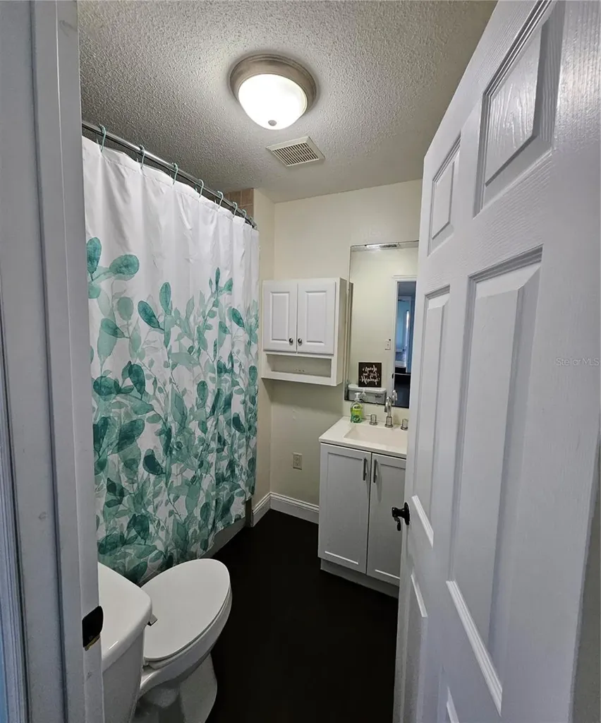 7237 Hillcrest Street Leesburg FL 34748
