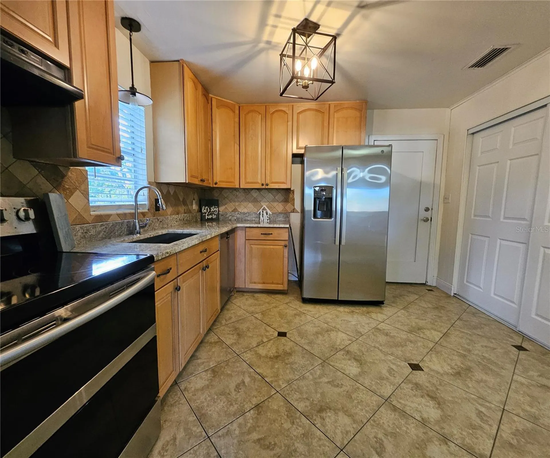 7237 Hillcrest Street Leesburg FL 34748
