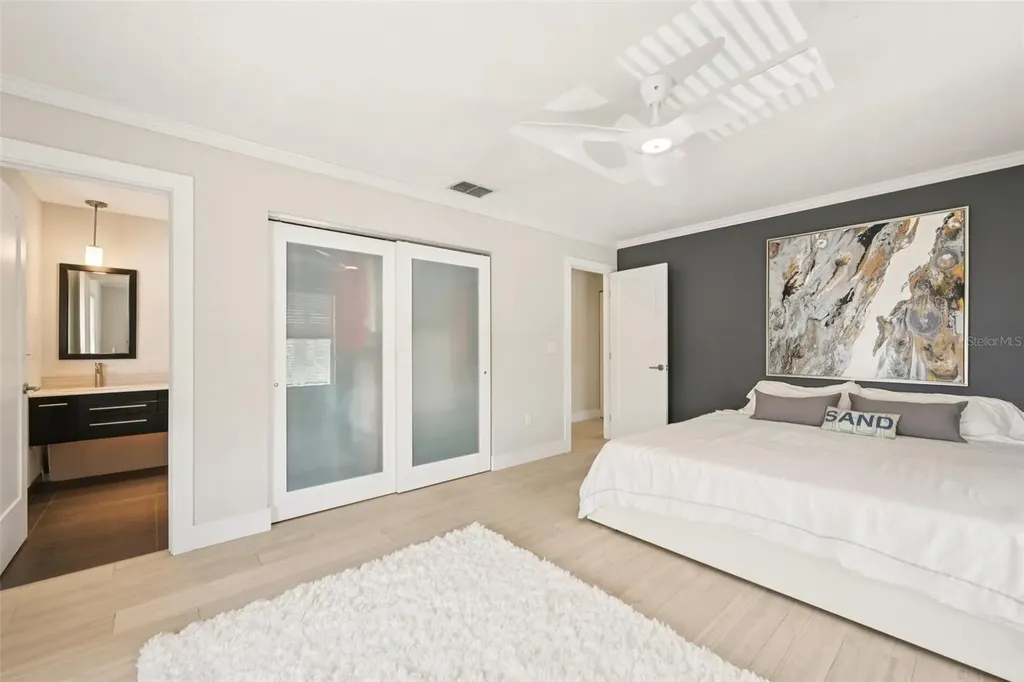 262 S Harbor Drive Holmes Beach FL 34217