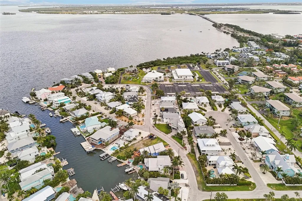 262 S Harbor Drive Holmes Beach FL 34217