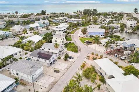 262 S Harbor Drive Holmes Beach FL 34217