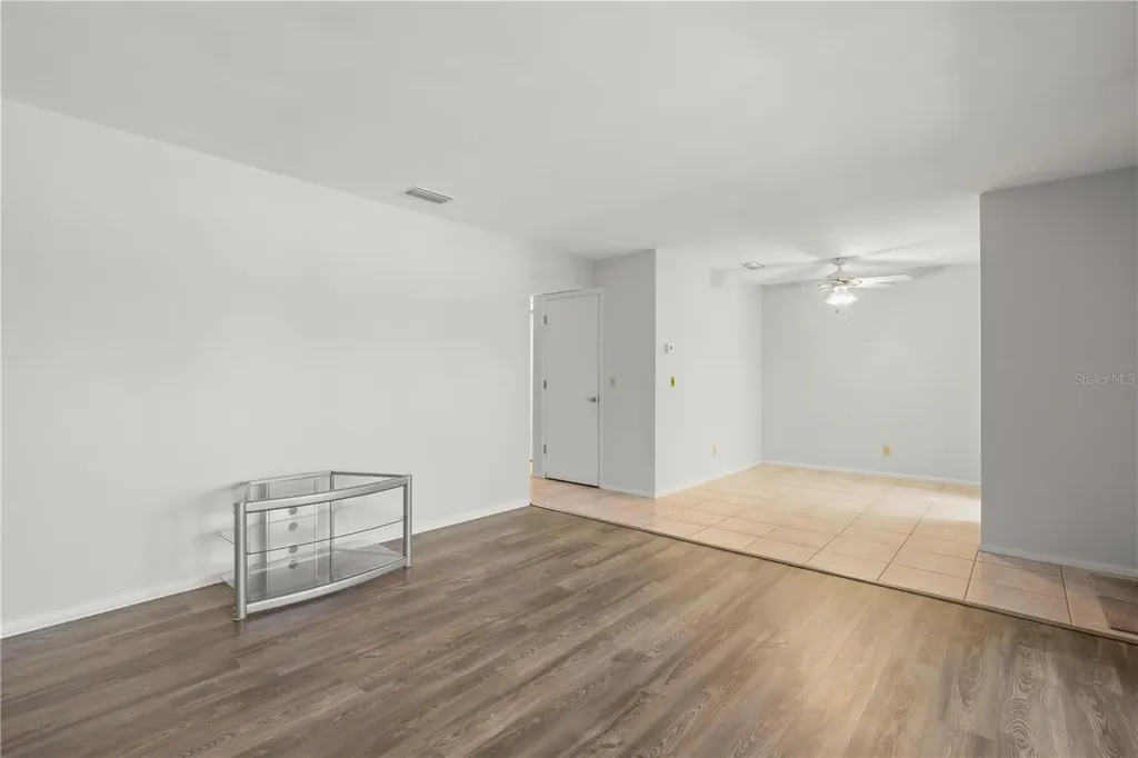 1221 Drew Street Clearwater FL 33755