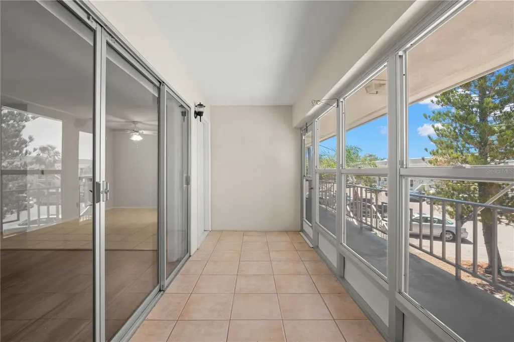 1221 Drew Street Clearwater FL 33755