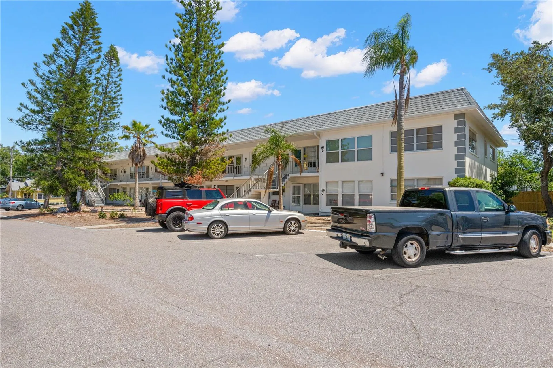 1221 Drew Street Clearwater FL 33755