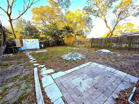 360 5th Avenue NW Largo FL 33770