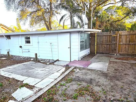 360 5th Avenue NW Largo FL 33770