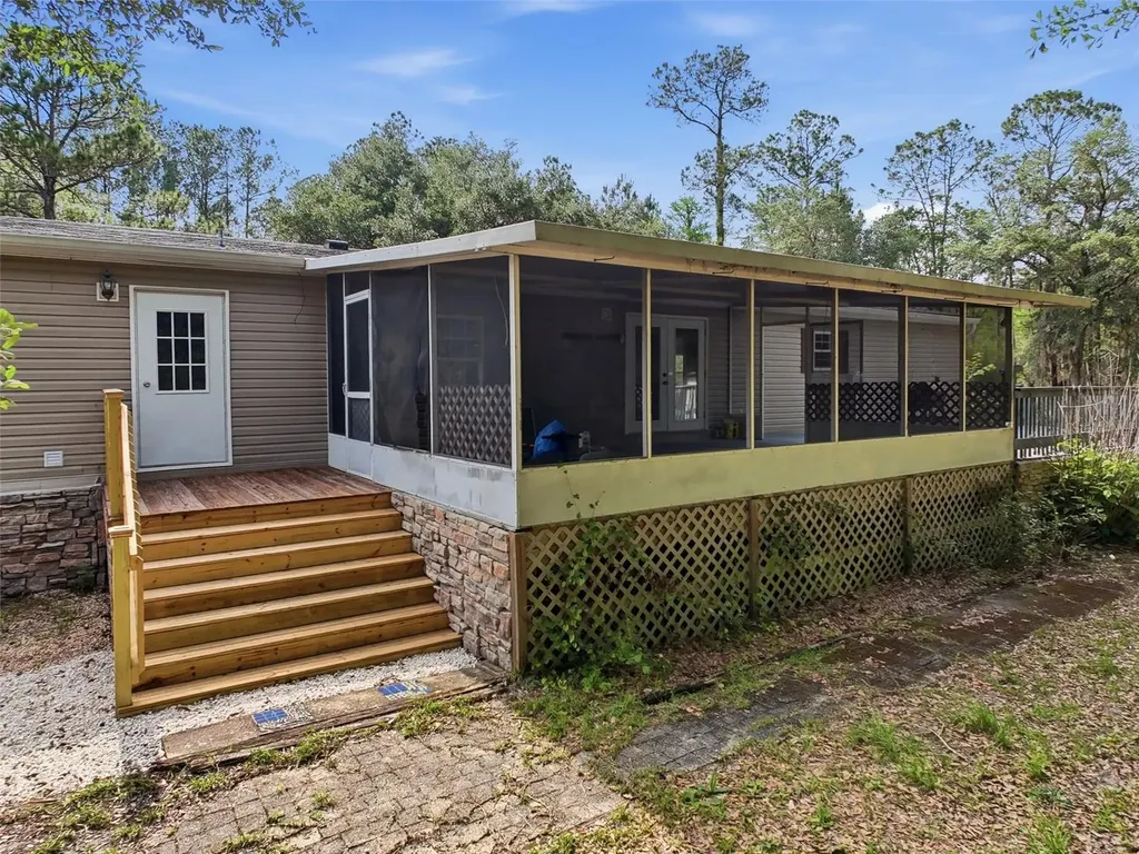 17926 SE 49th Place Hawthorne FL 32640