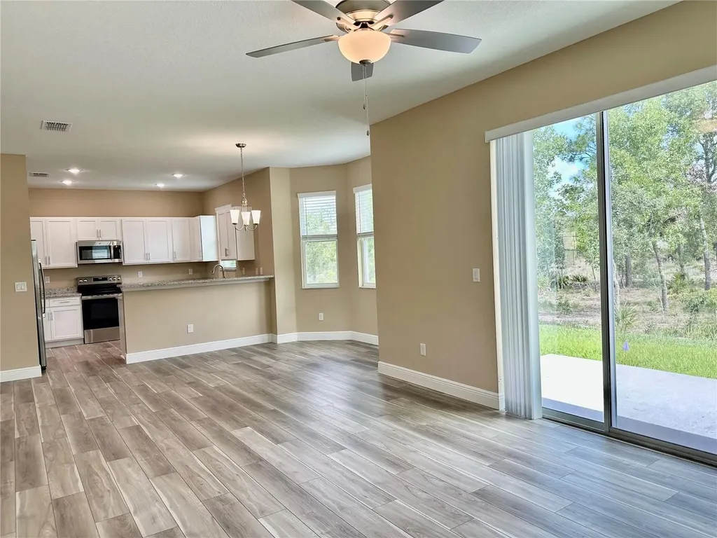 13075 House Finch Road Weeki Wachee FL 34614