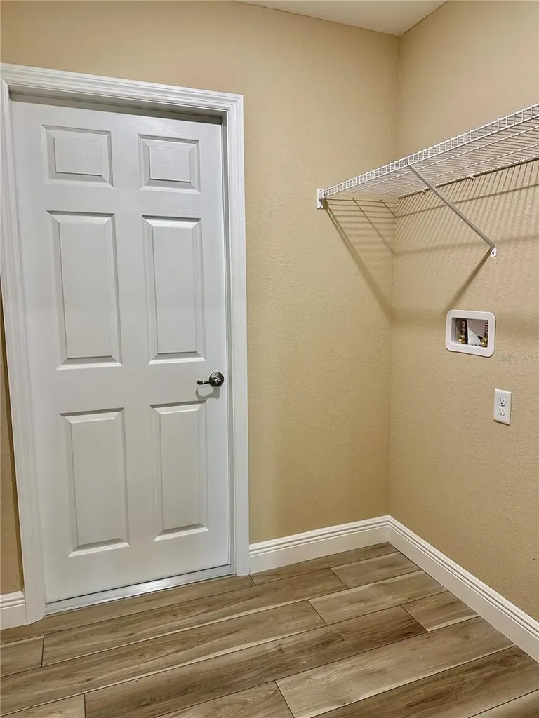 13075 House Finch Road Weeki Wachee FL 34614