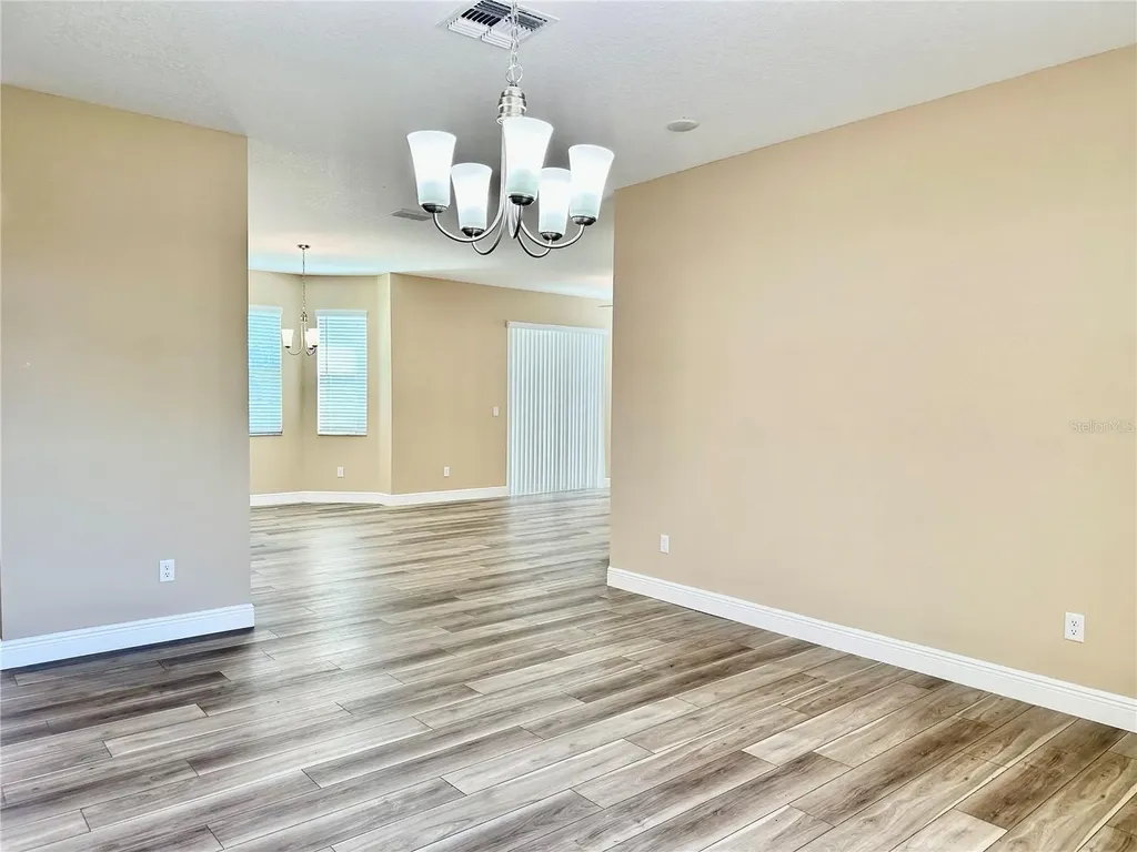 13075 House Finch Road Weeki Wachee FL 34614