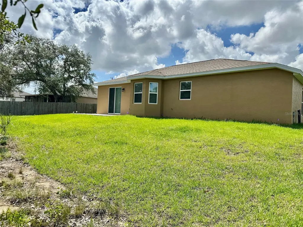 13075 House Finch Road Weeki Wachee FL 34614