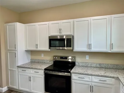 13075 House Finch Road Weeki Wachee FL 34614