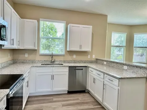 13075 House Finch Road Weeki Wachee FL 34614