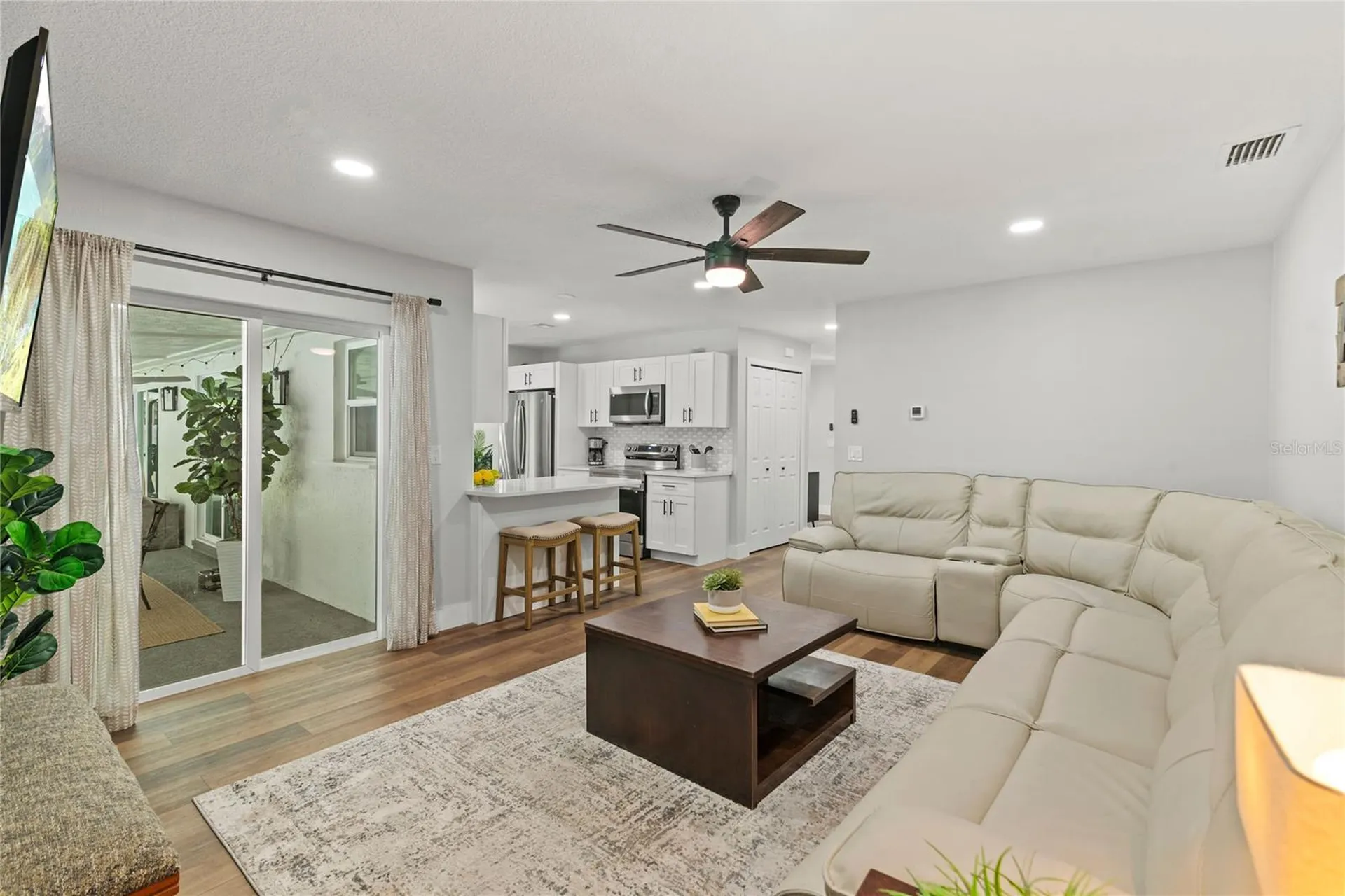 119 W Hillcrest Street Altamonte Springs FL 32714