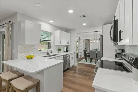 119 W Hillcrest Street Altamonte Springs FL 32714