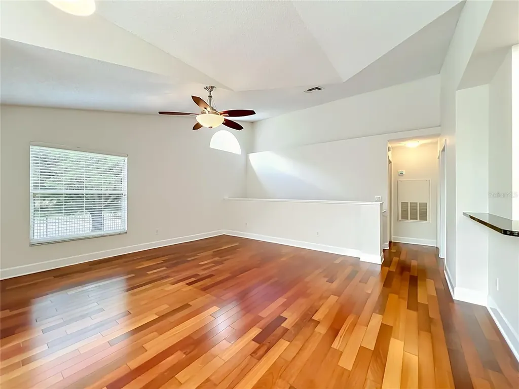 5464 E Michigan Street Orlando FL 32812