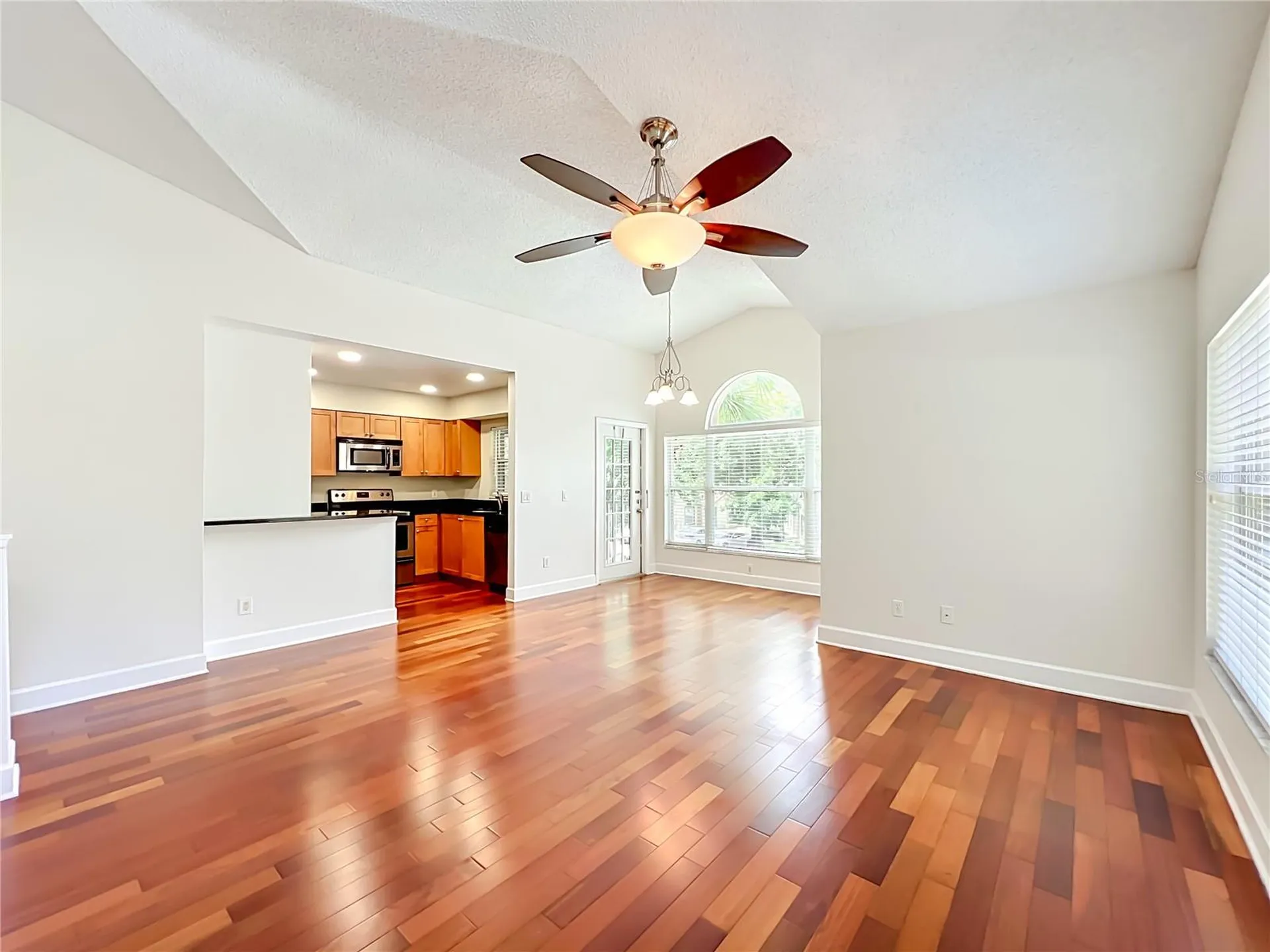 5464 E Michigan Street Orlando FL 32812