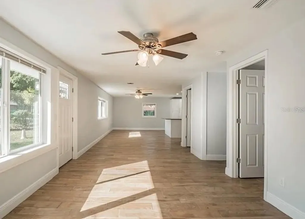 313 24th Avenue E Bradenton FL 34208