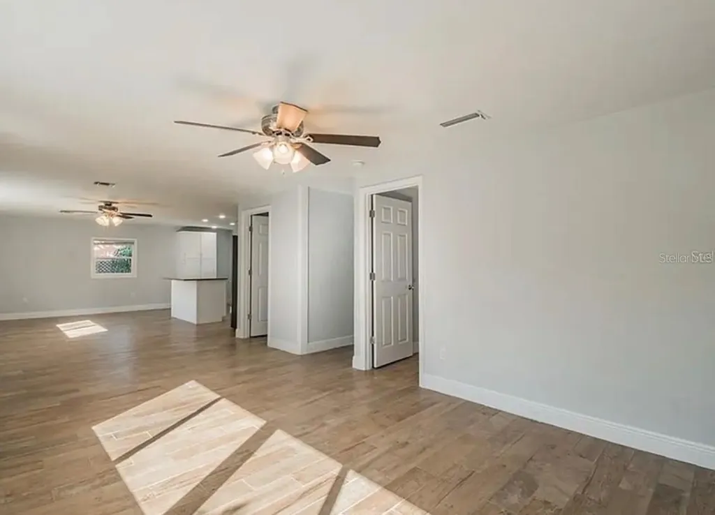 313 24th Avenue E Bradenton FL 34208