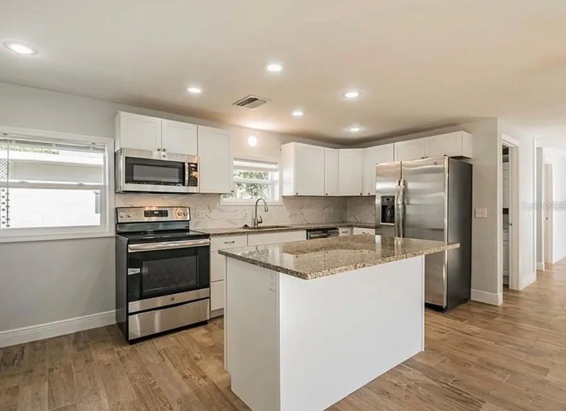 313 24th Avenue E Bradenton FL 34208
