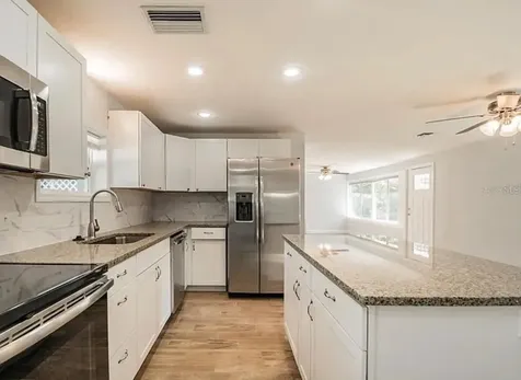313 24th Avenue E Bradenton FL 34208