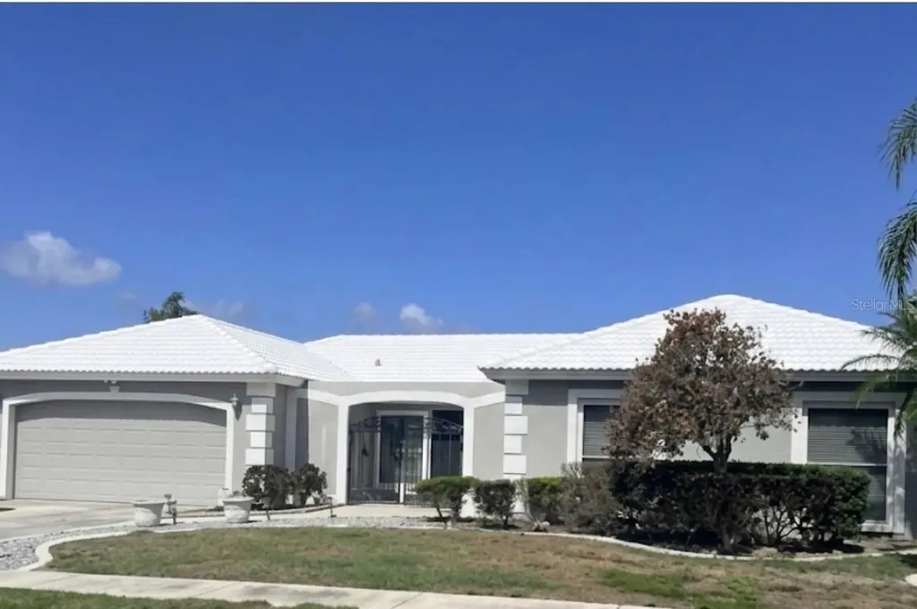 3922 Venetian Way Tampa FL 33634