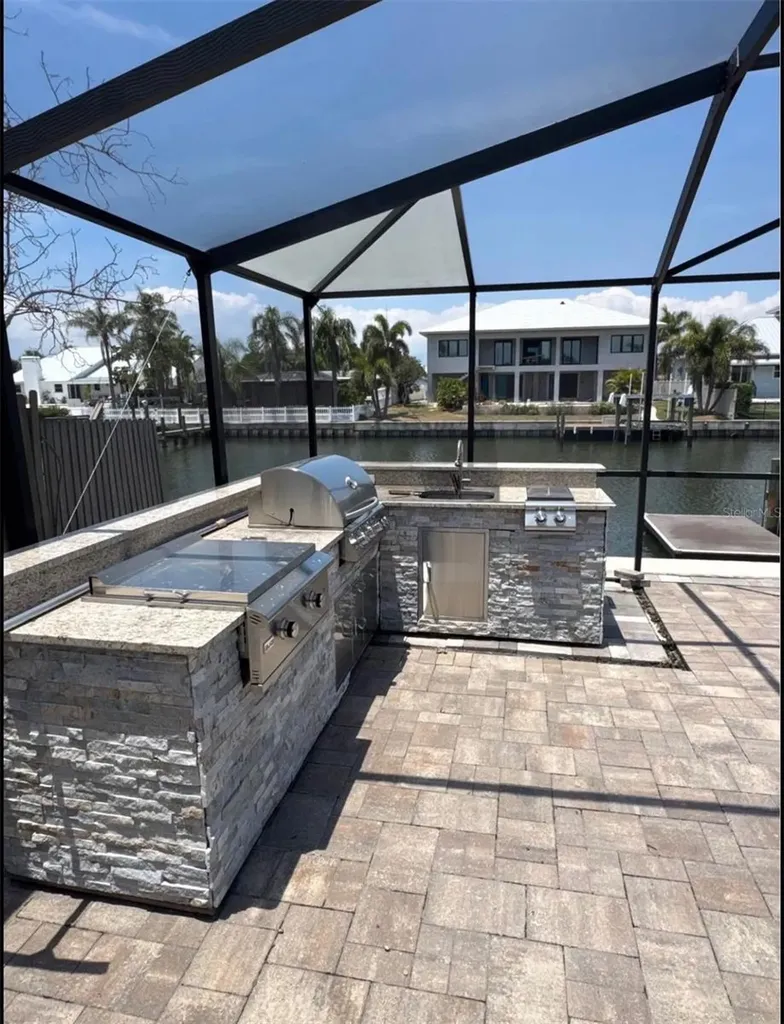 3922 Venetian Way Tampa FL 33634