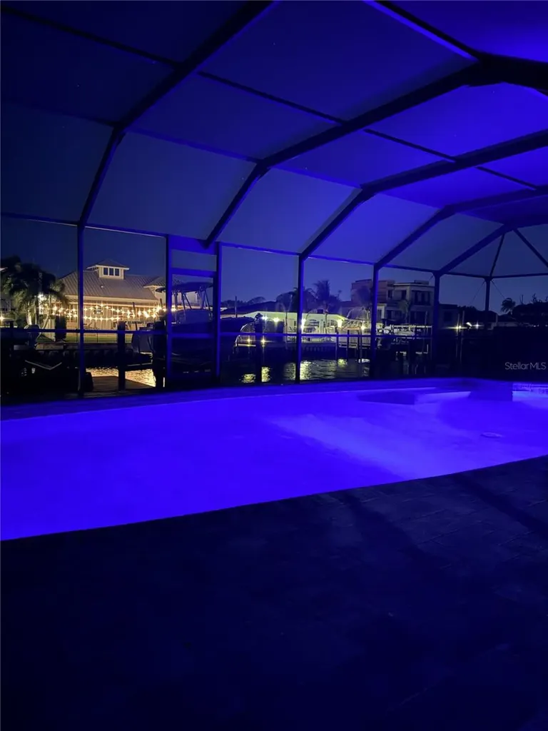 3922 Venetian Way Tampa FL 33634