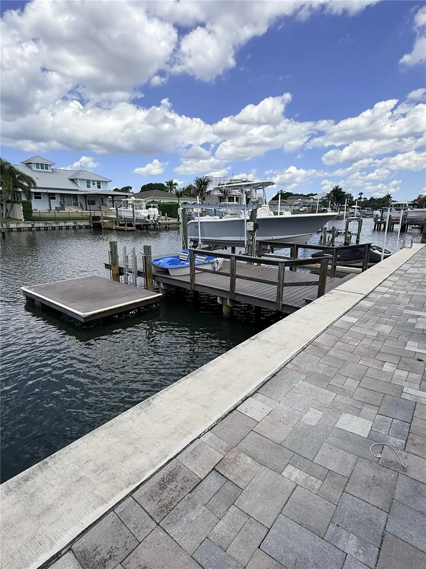 3922 Venetian Way Tampa FL 33634