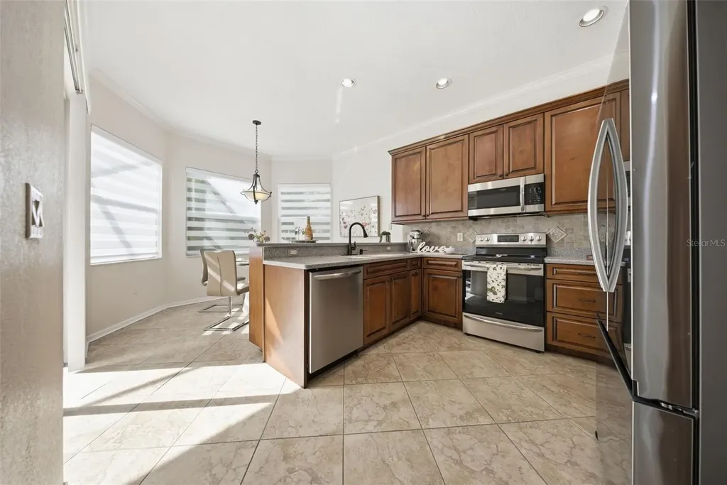 5163 Pinnacle Drive Oldsmar FL 34677