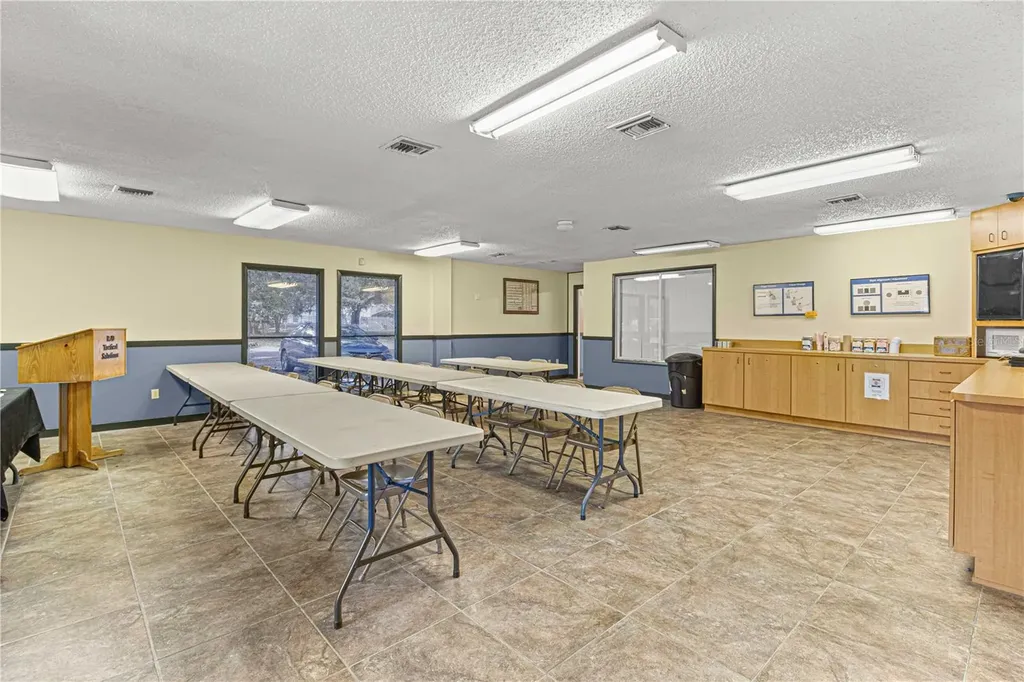 1031 NE 16th Street Ocala FL 34470