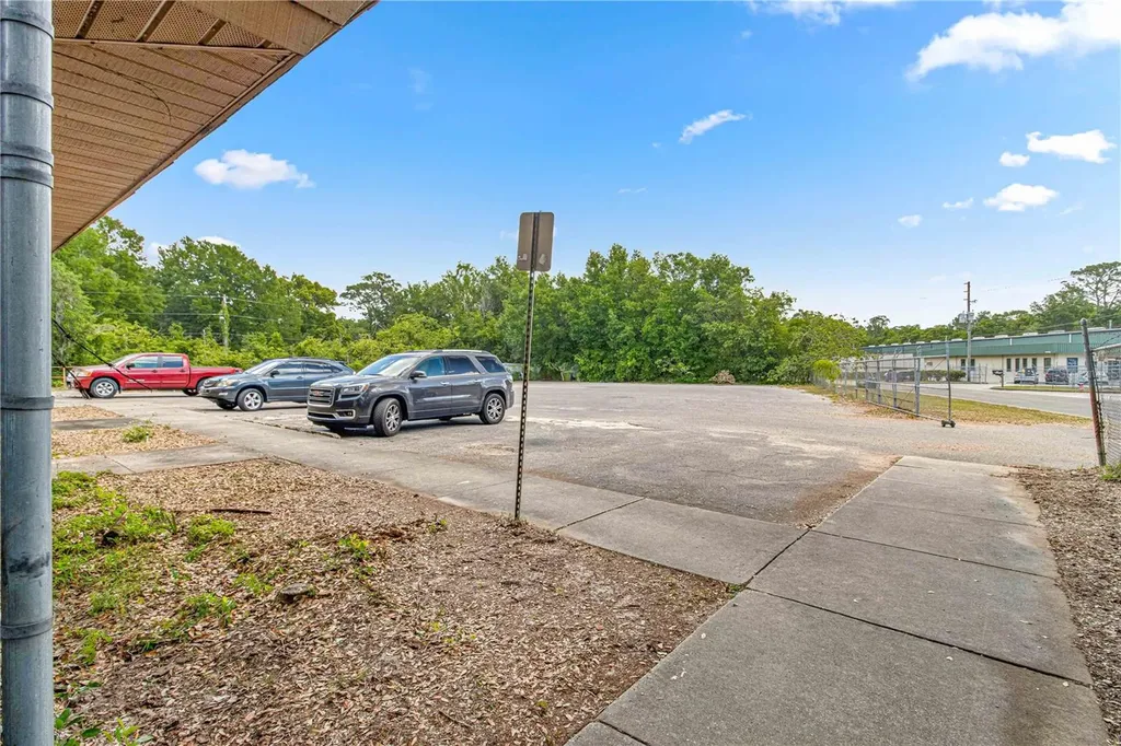 1031 NE 16th Street Ocala FL 34470