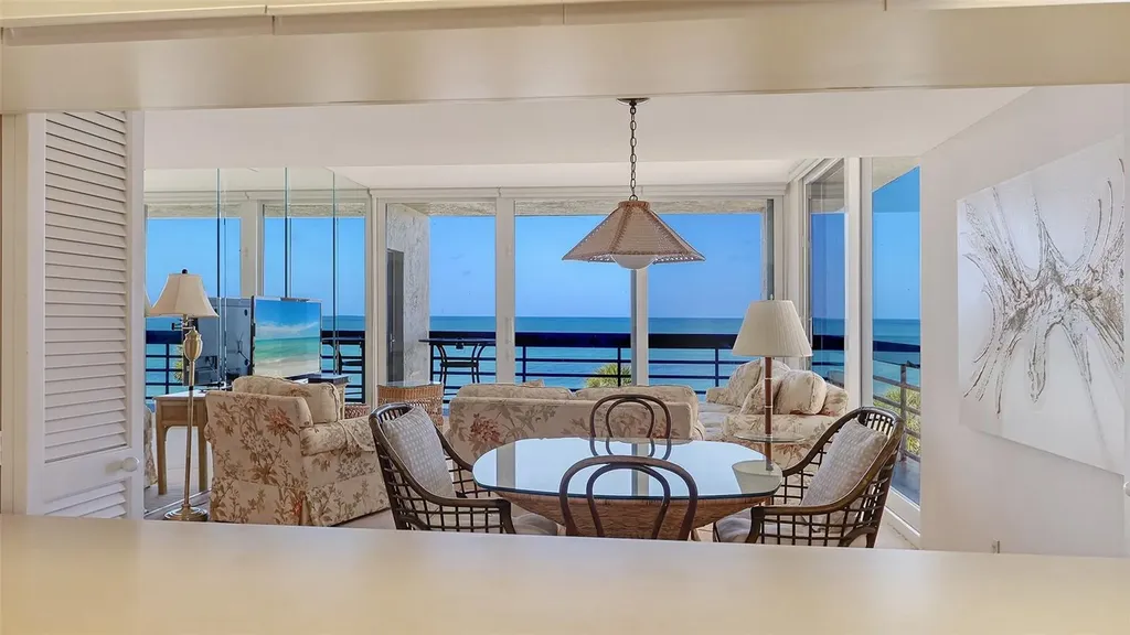 1045 Gulf Of Mexico Drive Longboat Key FL 34228