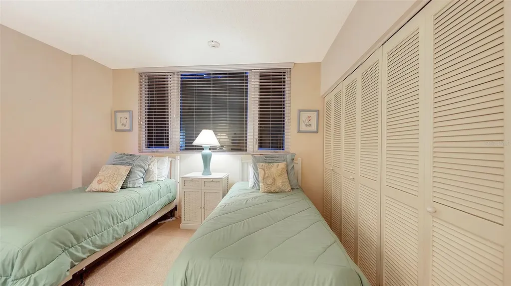 1045 Gulf Of Mexico Drive Longboat Key FL 34228