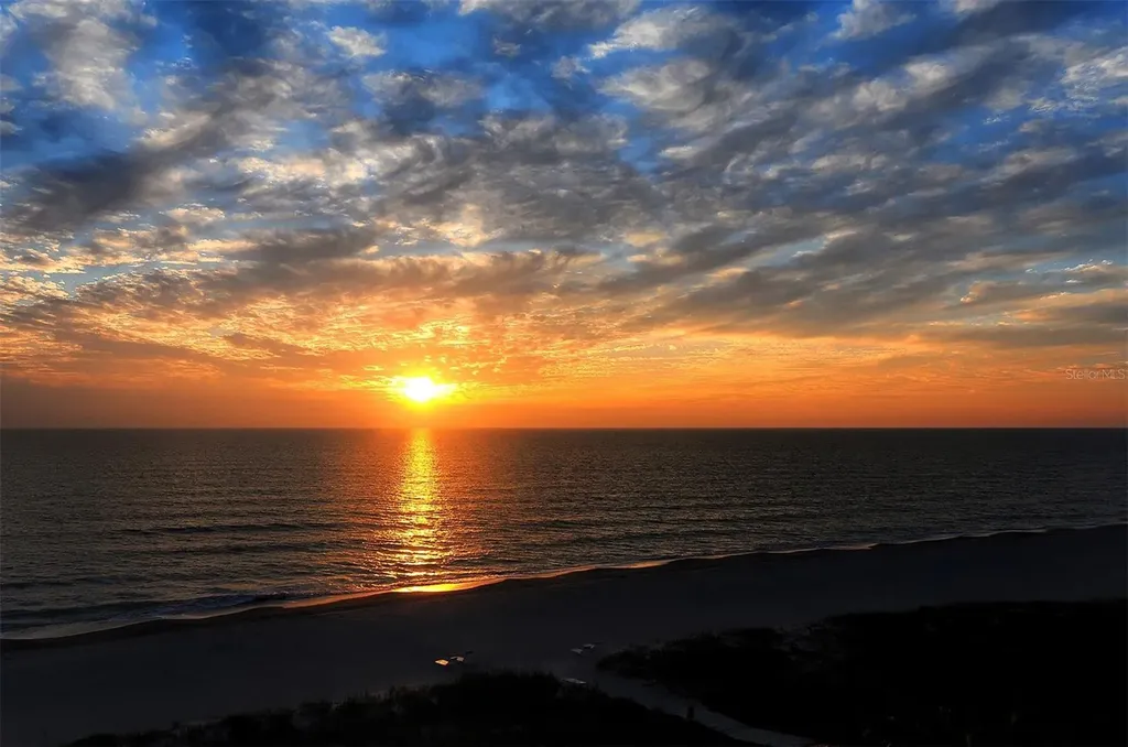 1045 Gulf Of Mexico Drive Longboat Key FL 34228