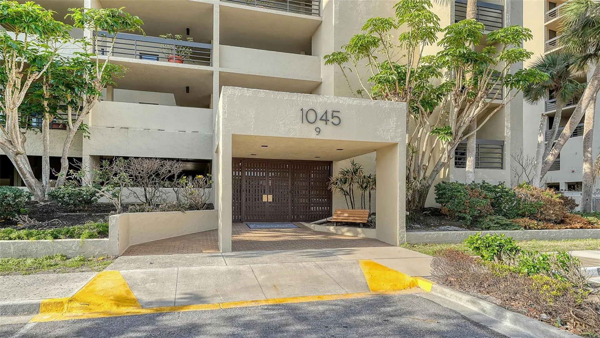 1045 Gulf Of Mexico Drive Longboat Key FL 34228